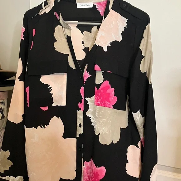 3 piece bundle Blazer with Black Faux Fur Trim & blouse - Picture 4 of 5